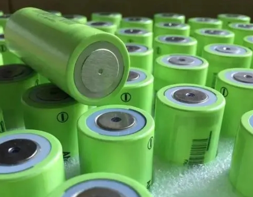 鋰電池優缺點全面探討，優點顯著弊端何在？