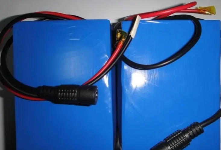 磷酸鐵鋰軟包電池 vs 硬包電池：優缺點大比拼